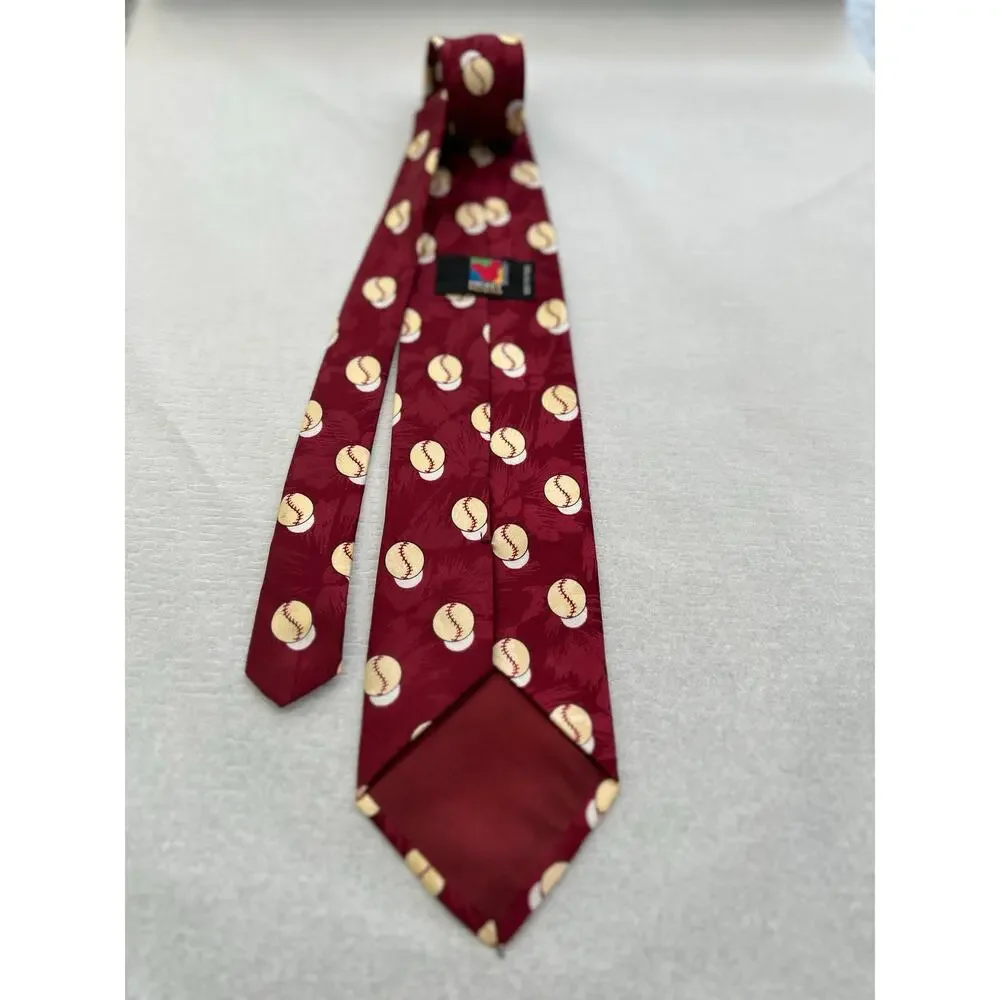 Vintage 90's Mickey Unlimited Disney Goofy Baseball Novelty Necktie L58 W 3.75